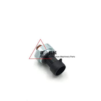 Принадлежности для экскаватора Датчик сиденья дизеля Маслоотделитель для Hitachi ZAX200/240/270/360 -3